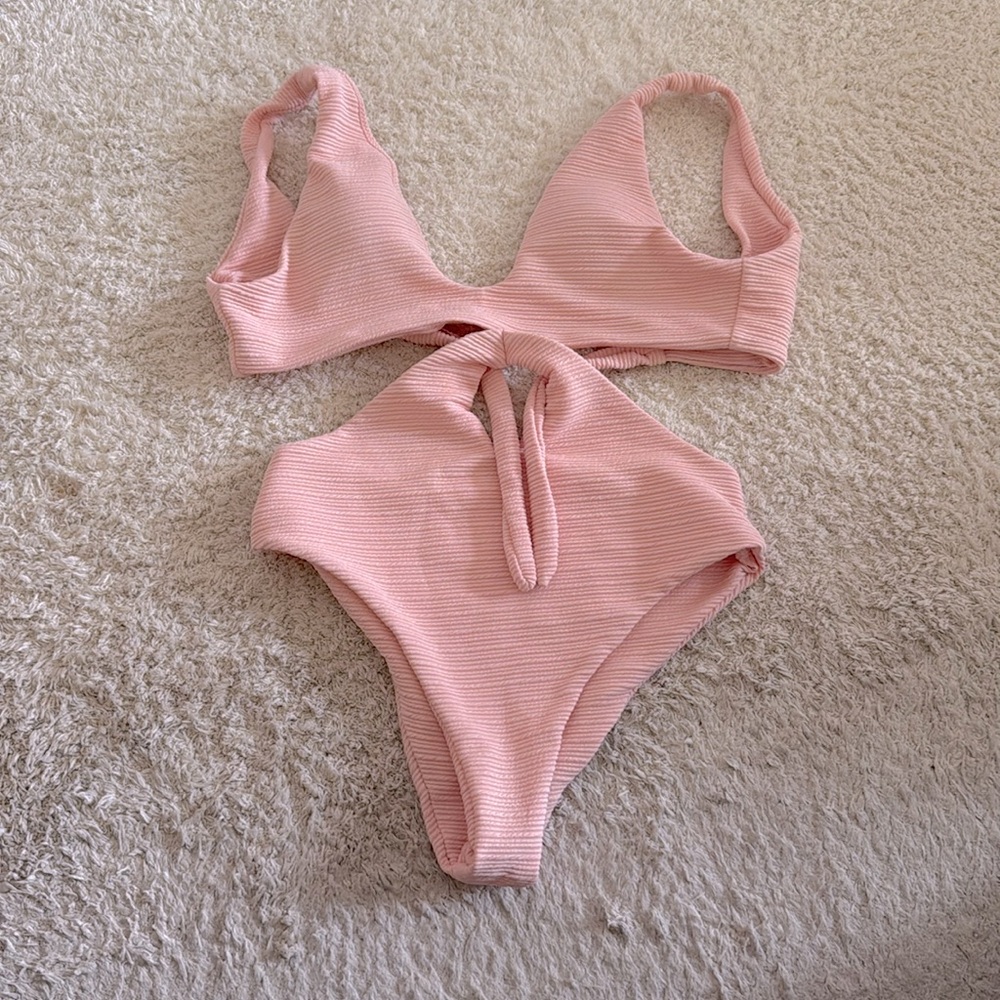 Cupshe pink swimsuit